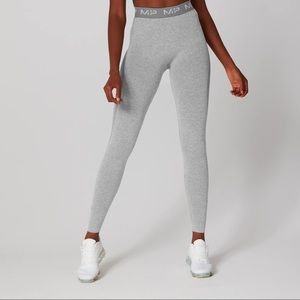 My Protein Limited Edition Curve Leggings Silver